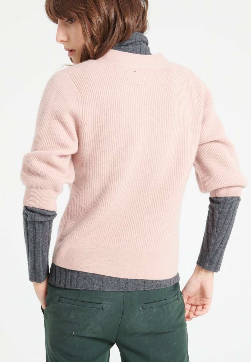 Cardigan col V manches courtes femme en cachemire rose poudré - MIA 13